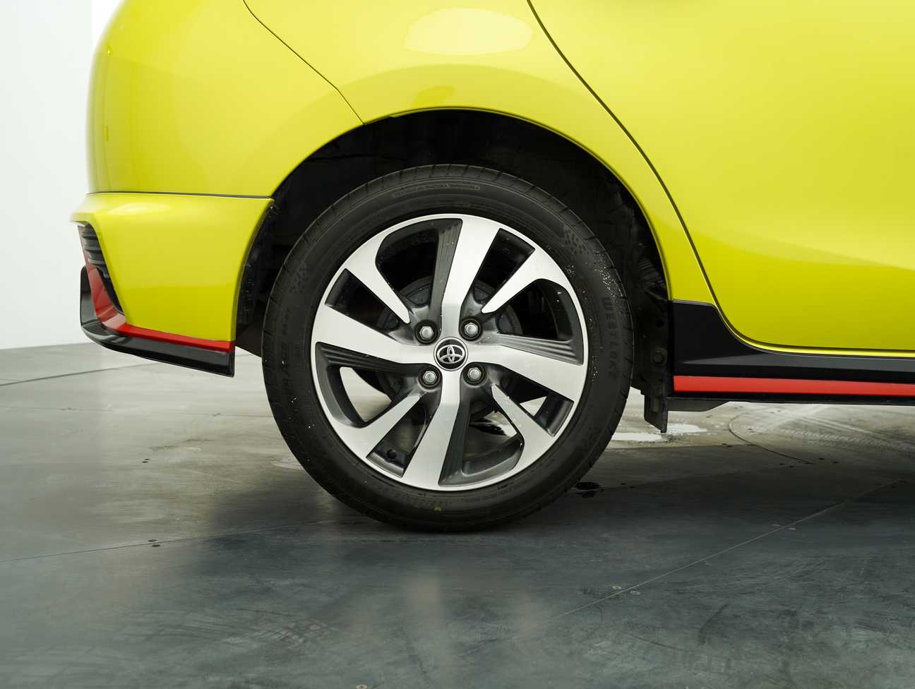 used 2019 Toyota YARIS E 1.5