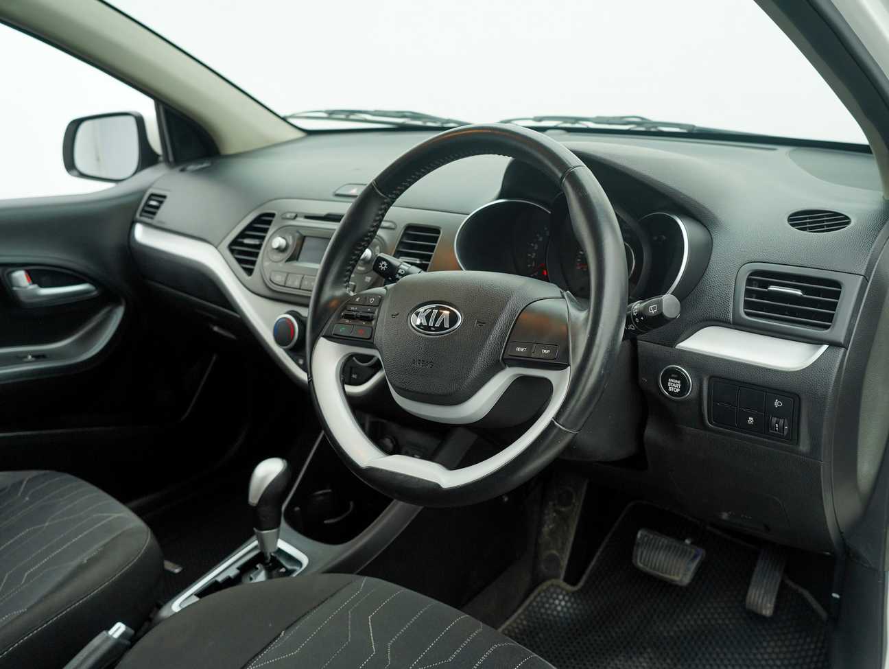 terpakai 2016 Kia Picanto  1.2
