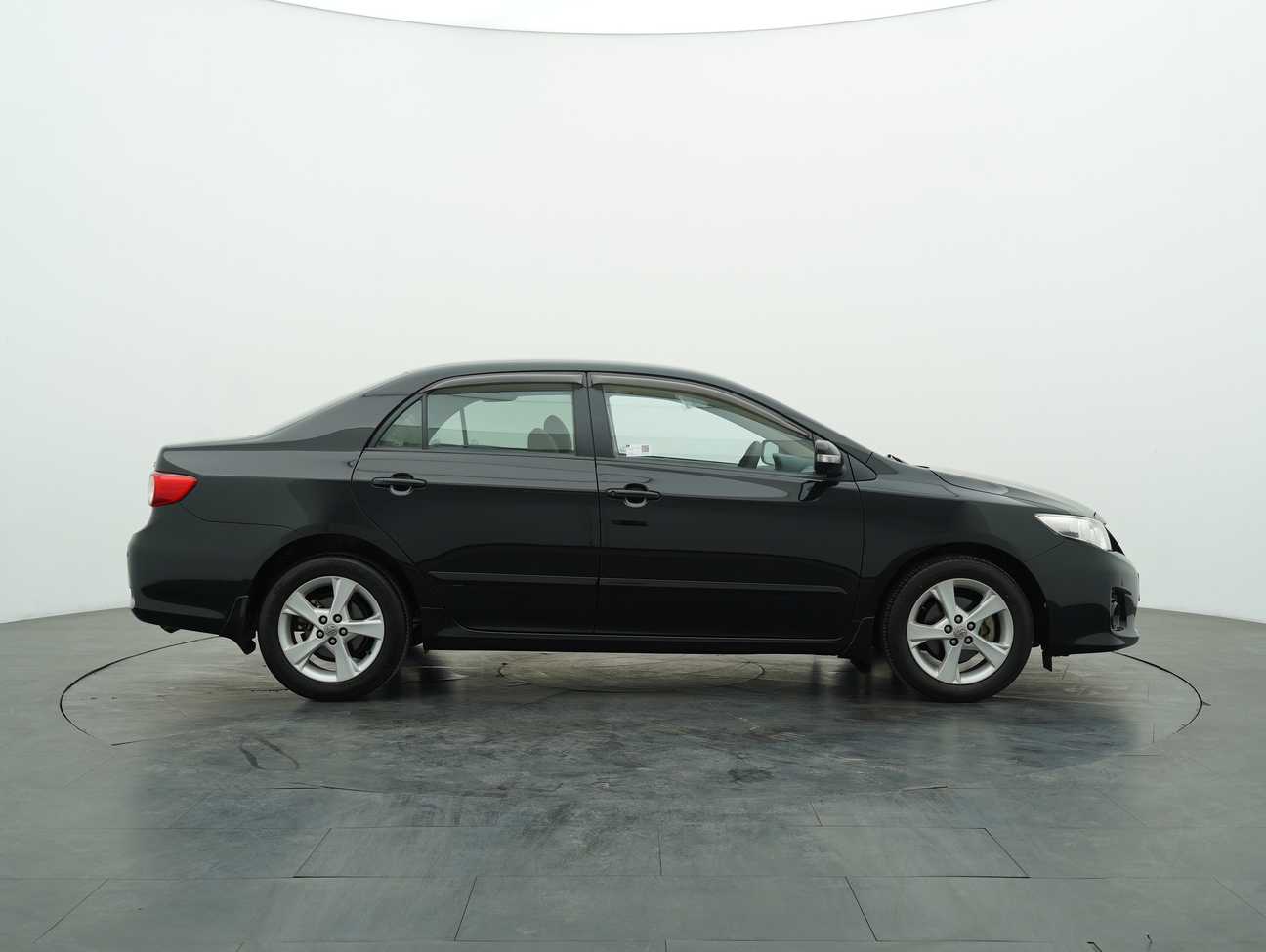 terpakai 2011 Toyota Corolla Altis E 1.8