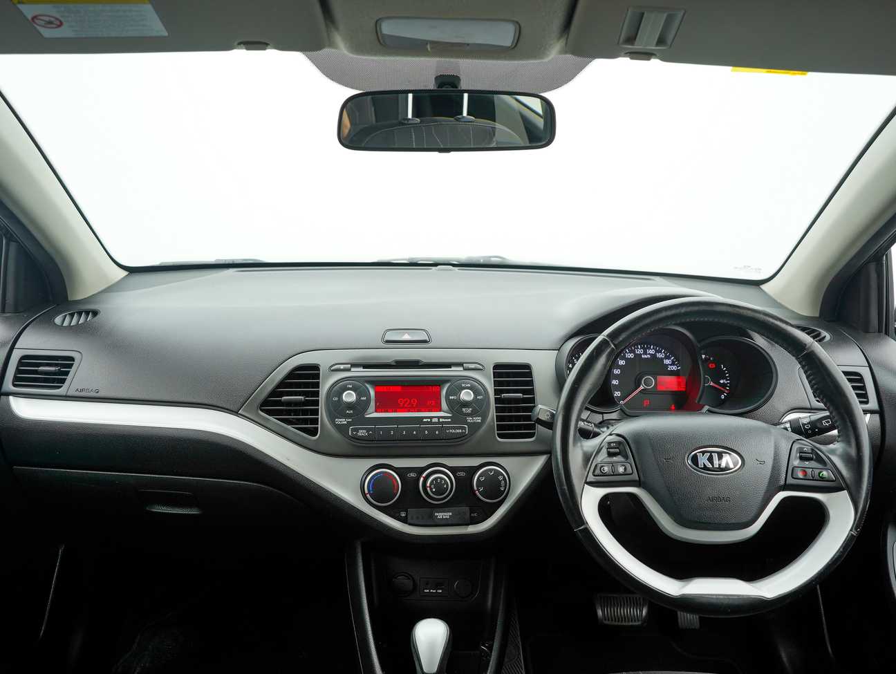 terpakai 2013 Kia PICANTO TA 1.2