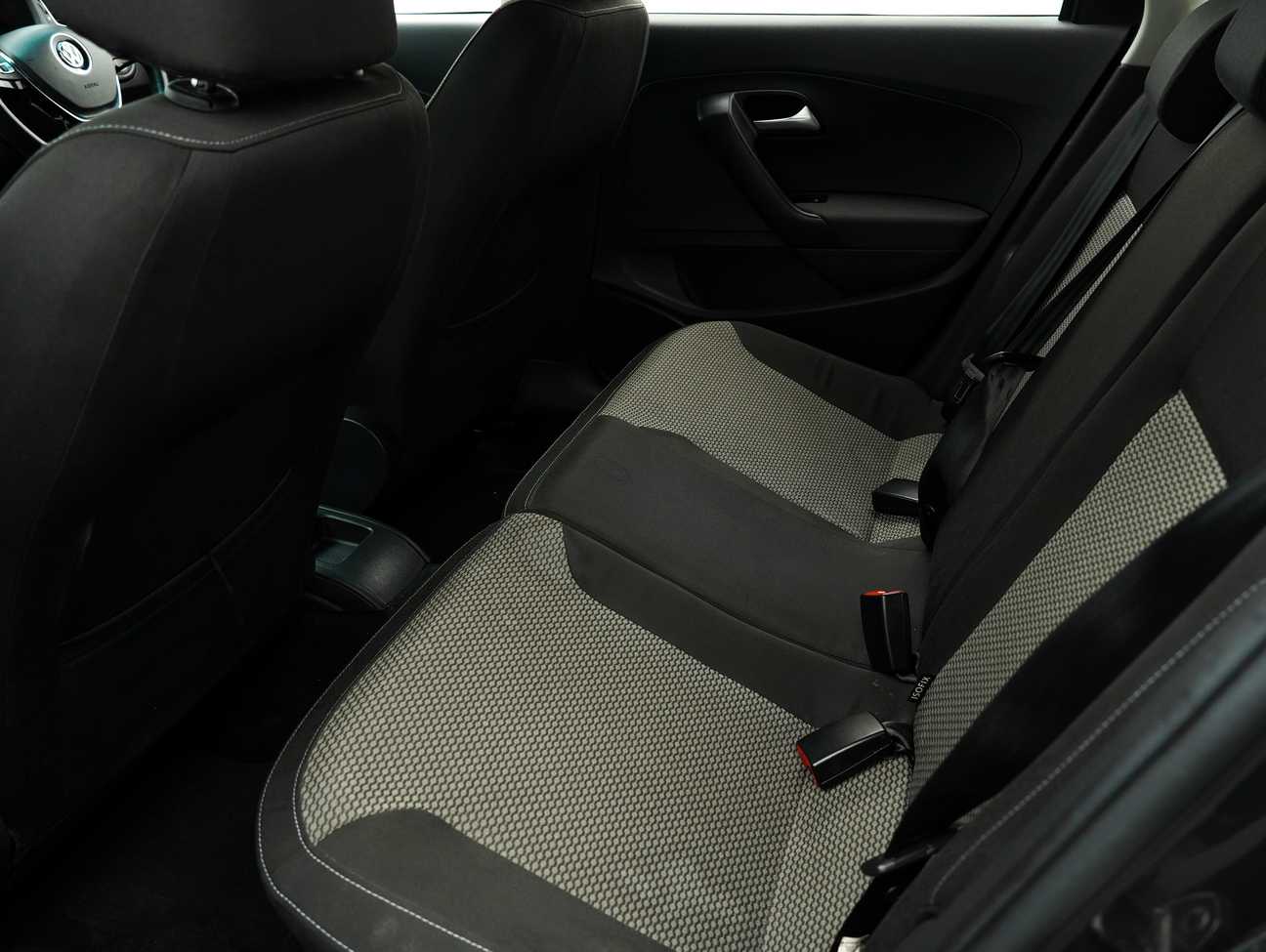 terpakai 2015 Volkswagen Polo  1.6