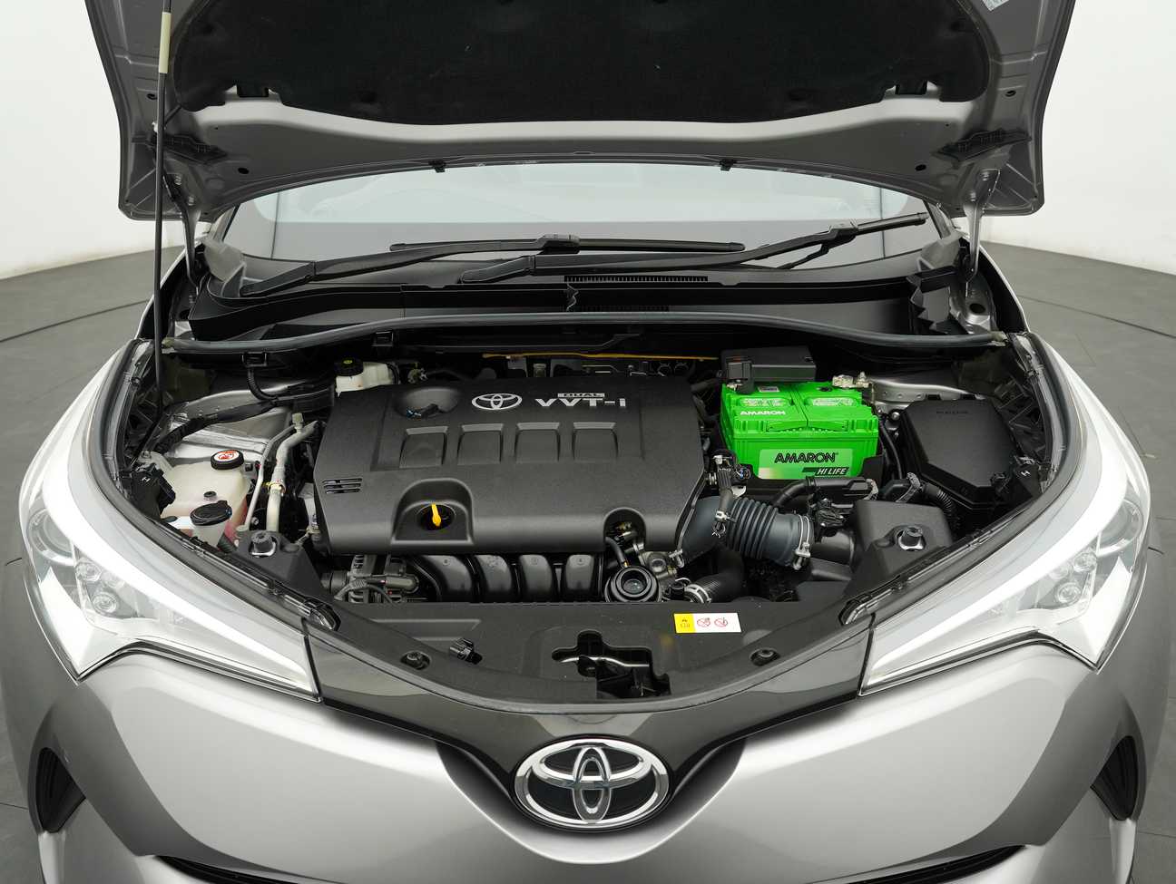 used 2018 Toyota C-HR  1.8