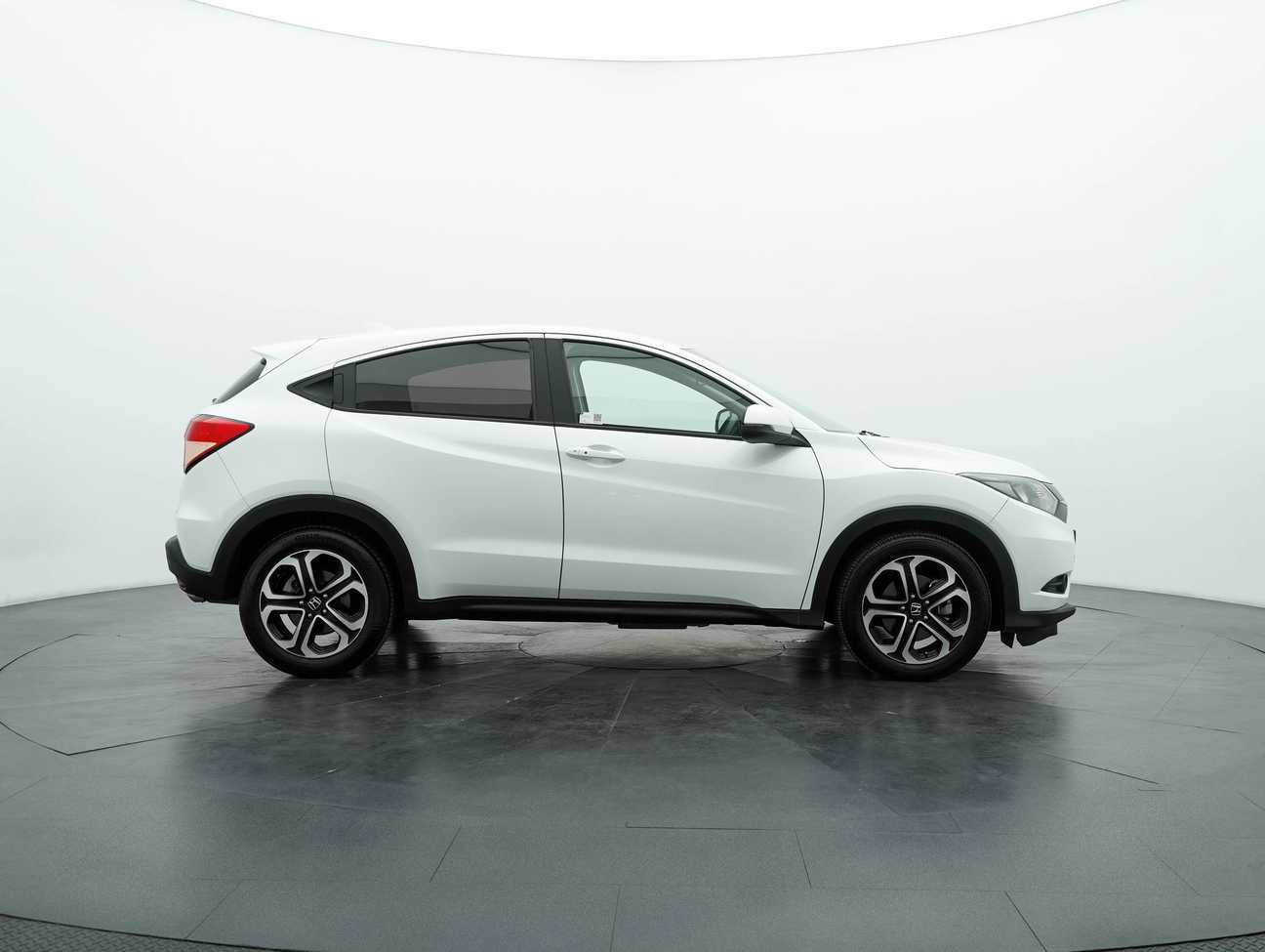 terpakai 2018 Honda HR-V i-VTEC E 1.8