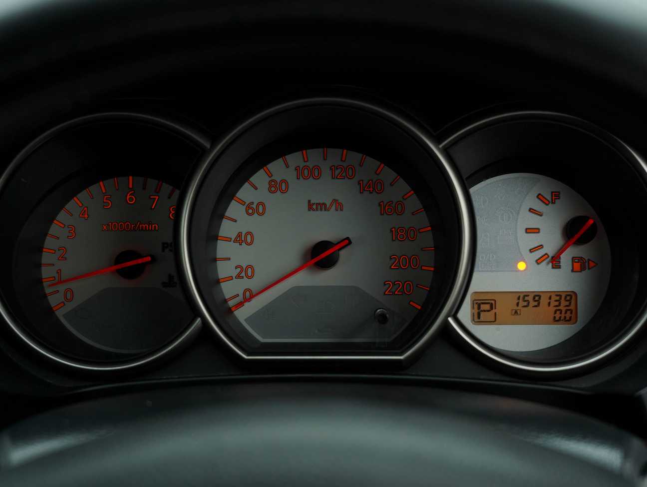 terpakai 2012 Nissan Grand Livina ST-L Comfort 1.6