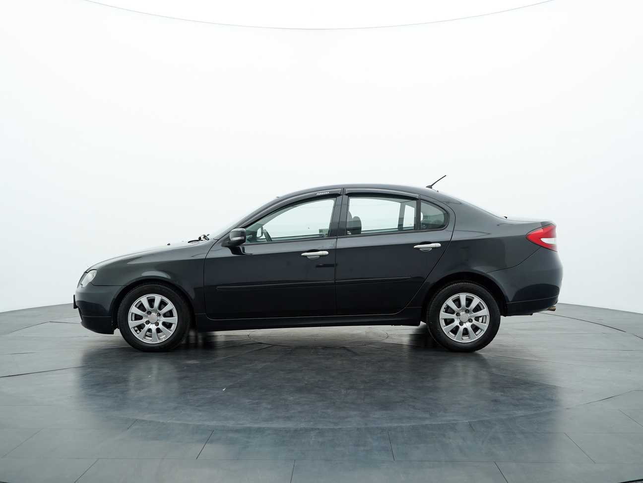 used 2014 Proton Persona SV 1.6