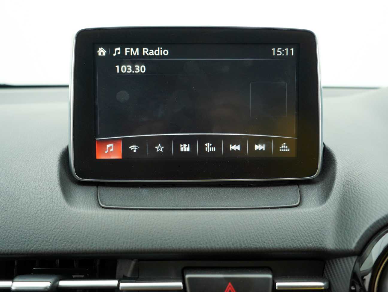 terpakai 2017 Mazda 2 SKYACTIV-G (LED Headlight with DRL) 1.5