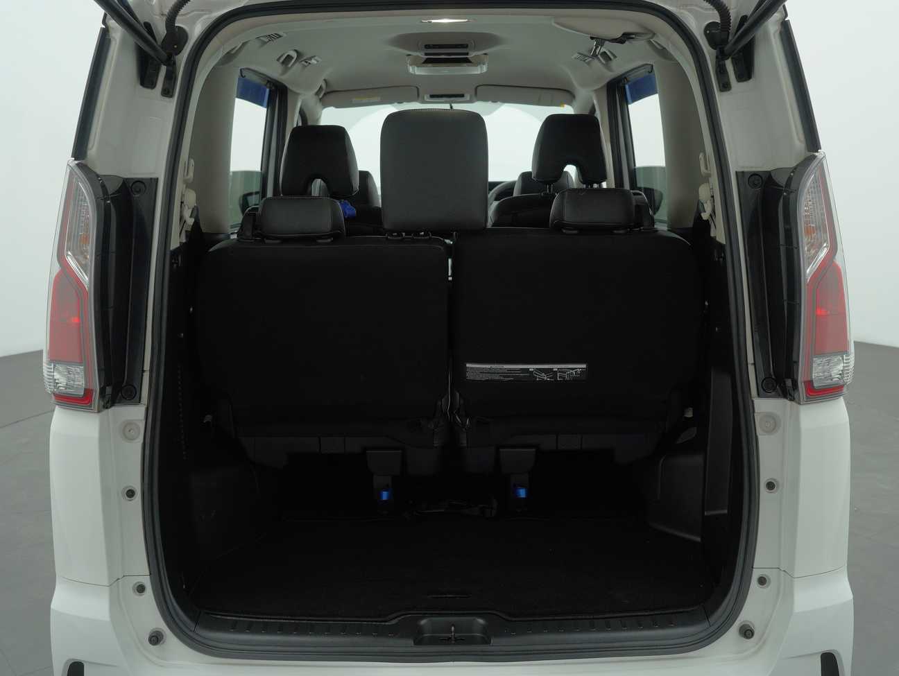 terpakai 2020 Nissan Serena S-Hybrid High-Way Star Premium 2.0