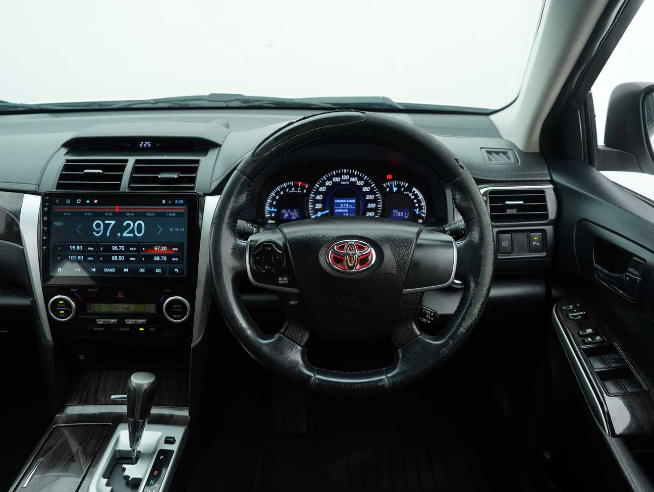 terpakai 2014 Toyota Camry GX 2.0