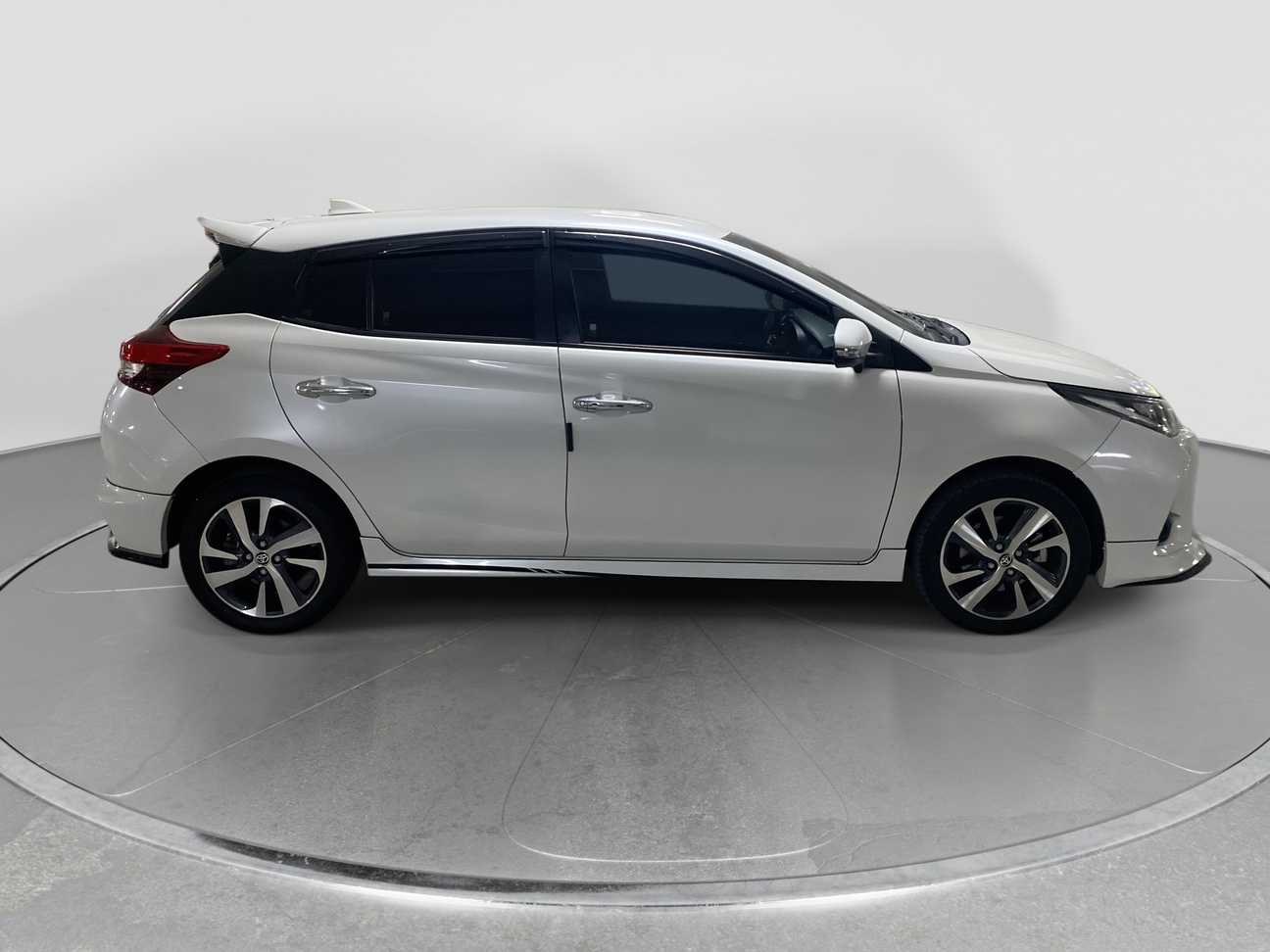 terpakai 2023 Toyota Yaris G 1.5