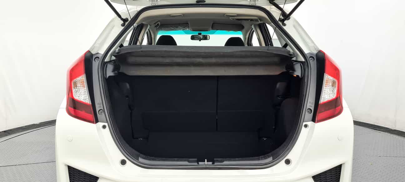 used 2016 Honda JAZZ E 1.5