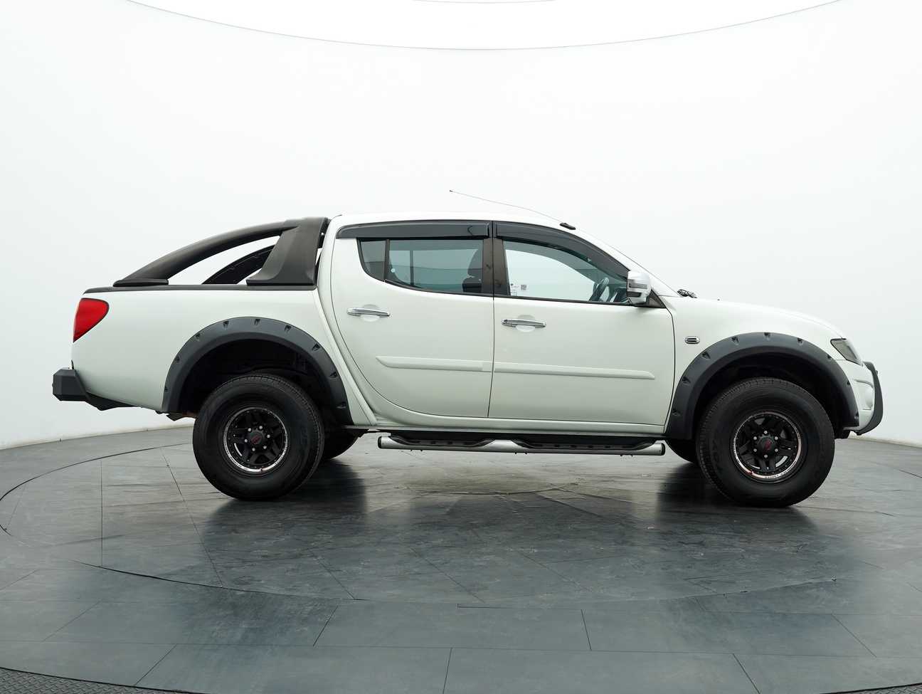 used 2013 Mitsubishi Triton VGT Dual Cab 4X4 2.5