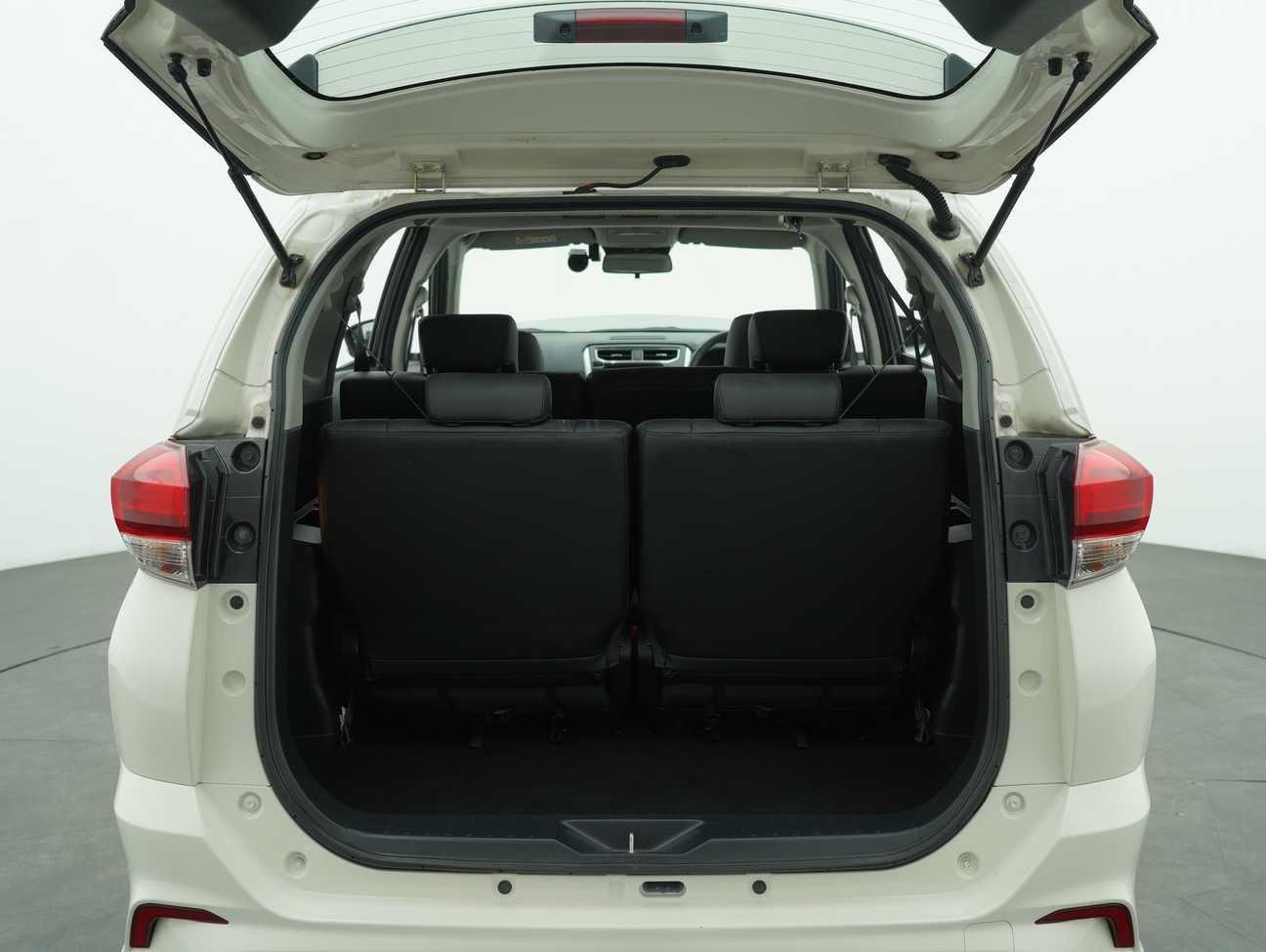 terpakai 2020 Perodua Aruz AV 1.5