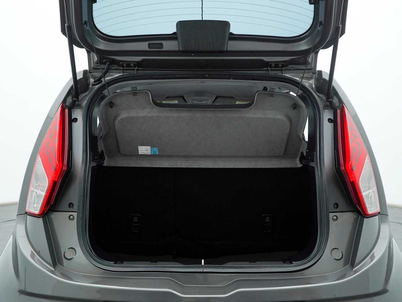 terpakai 2015 Proton Iriz Standard 1.3