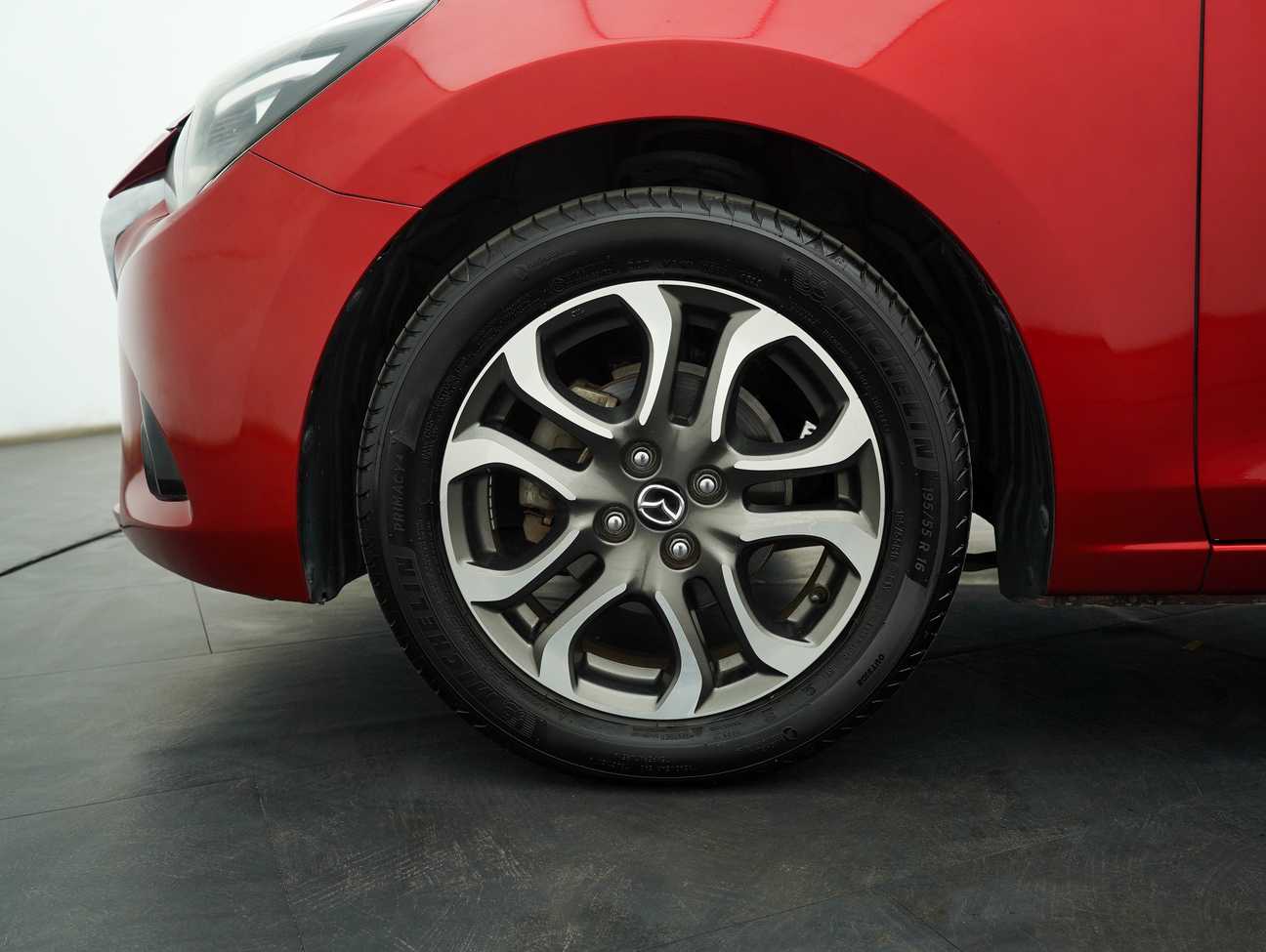 terpakai 2015 Mazda 2 SKYACTIV-G 1.5