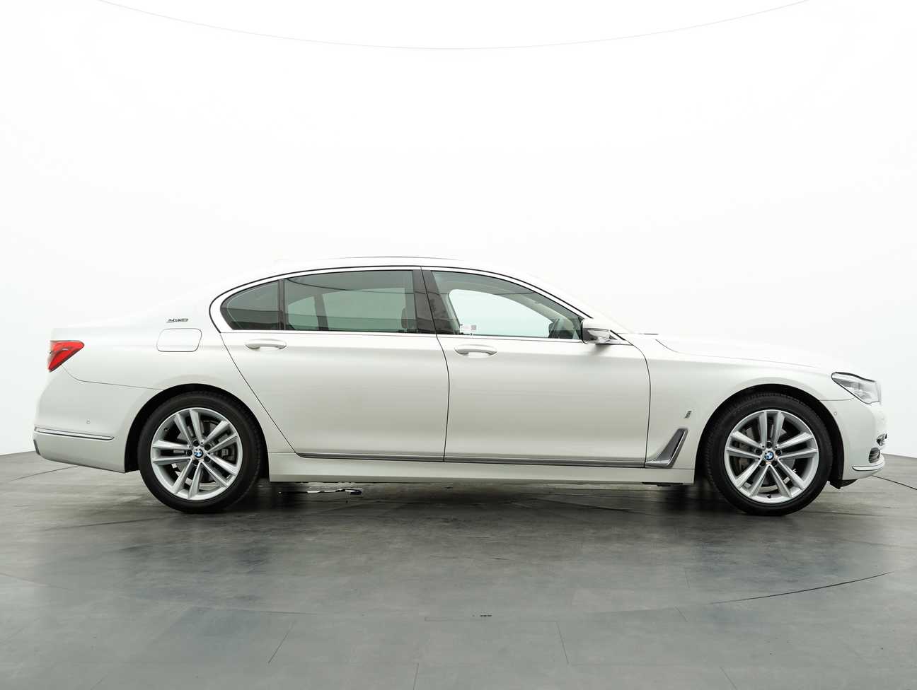 used 2018 BMW 7 40LE XDRIVE 2.0