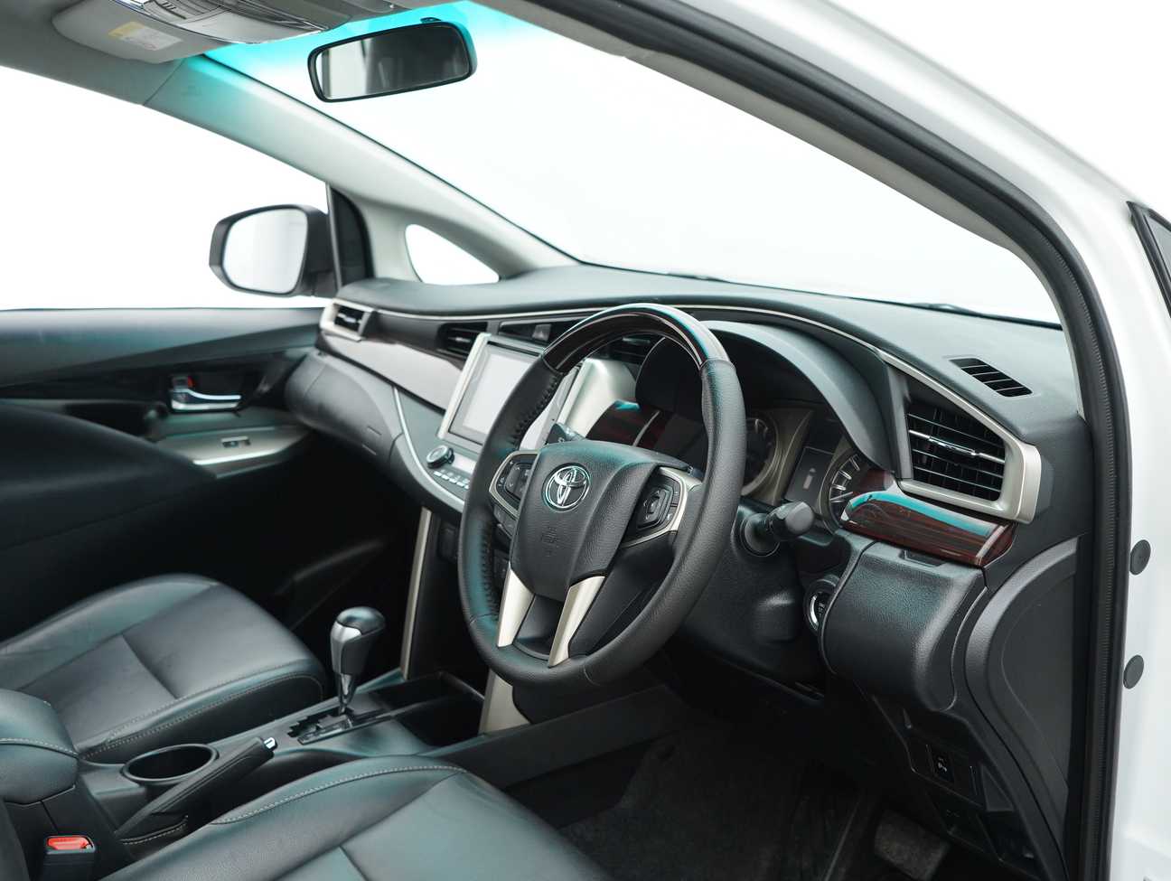 used 2018 Toyota Innova X 2.0