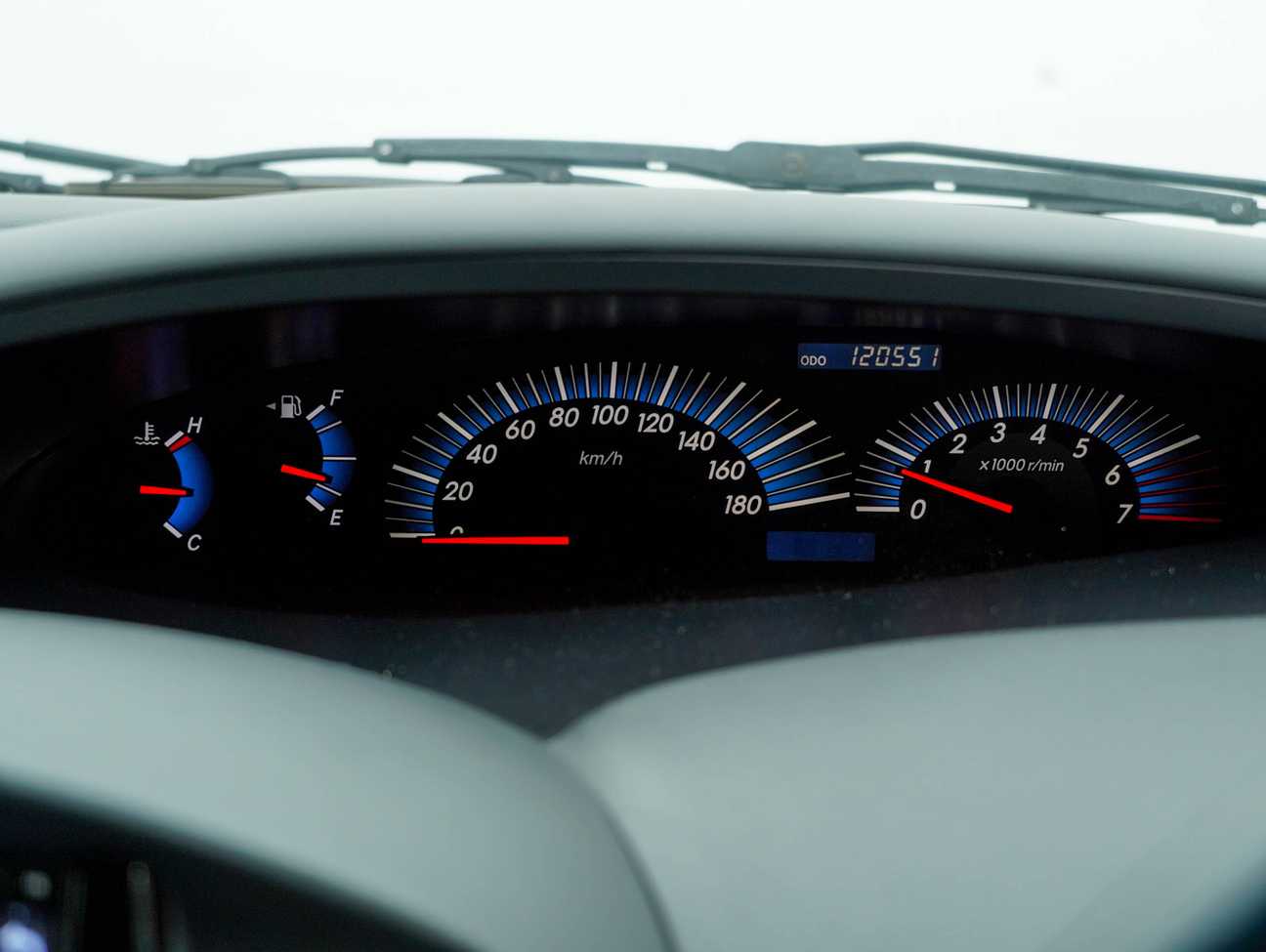 terpakai 2003 Toyota Estima Aeras 2.4