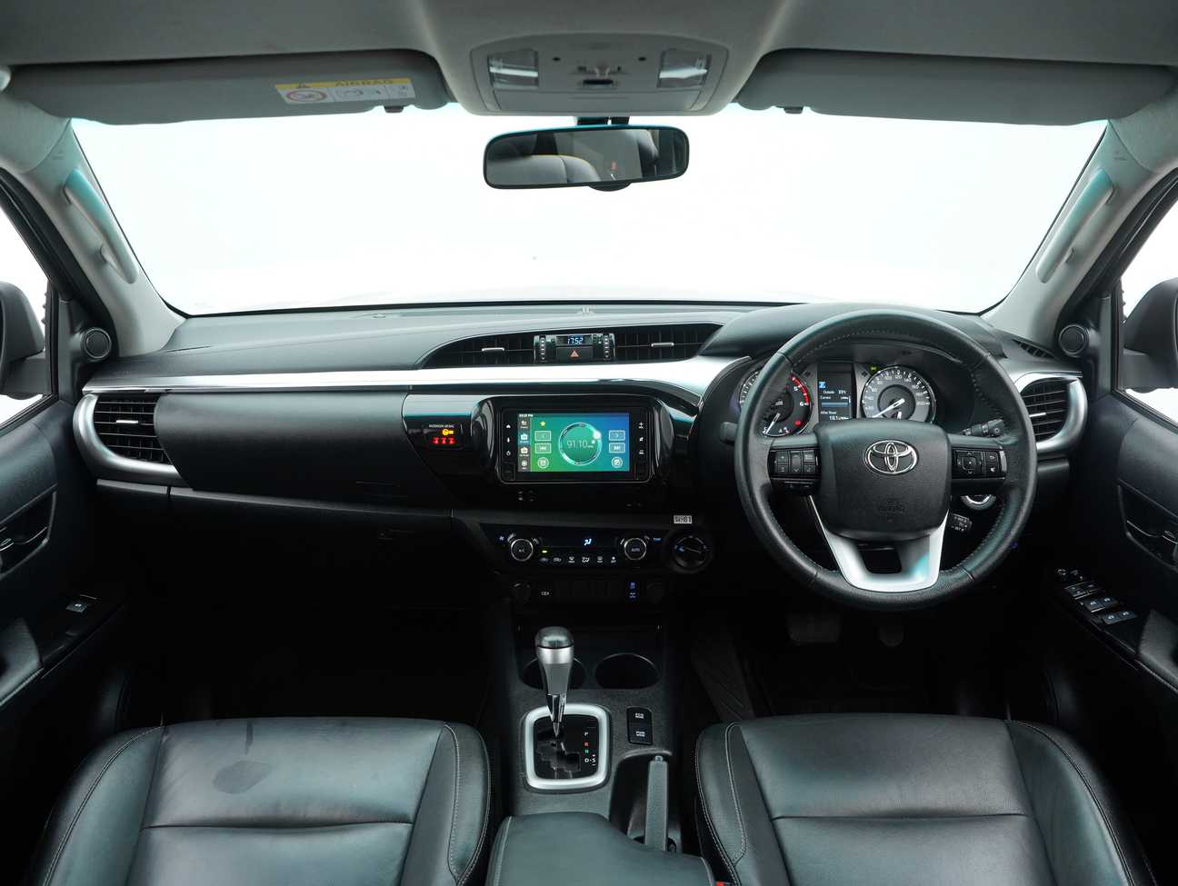 terpakai 2021 Toyota Hilux V Dual Cab 2.4