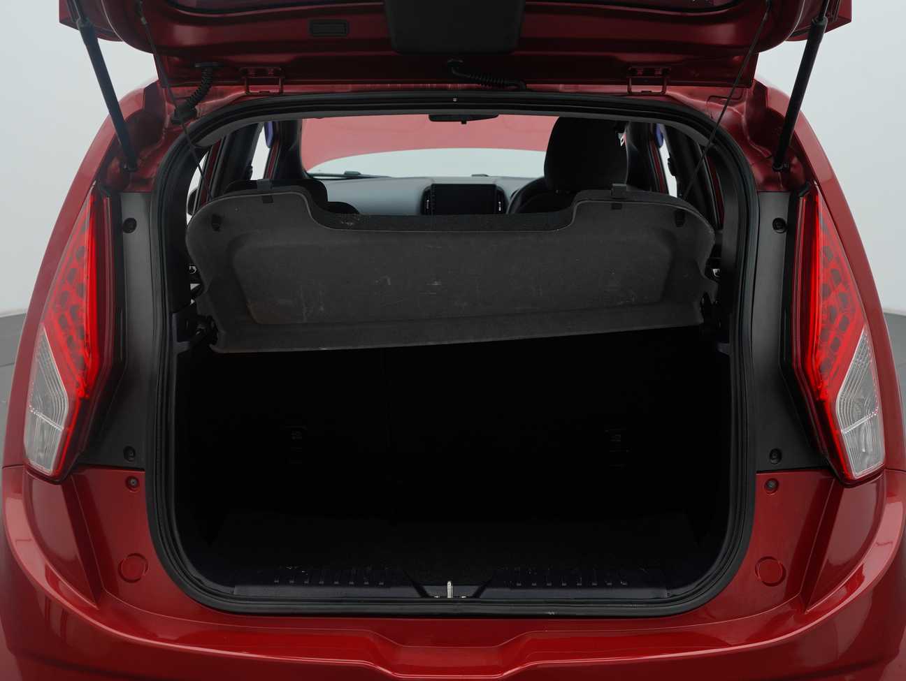 terpakai 2015 Proton Iriz Premium 1.6
