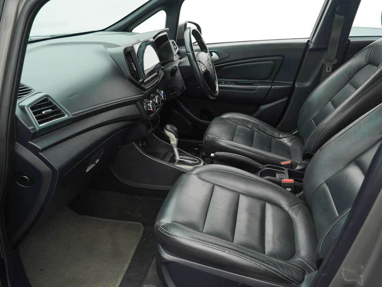 terpakai 2014 Proton Iriz Executive 1.6