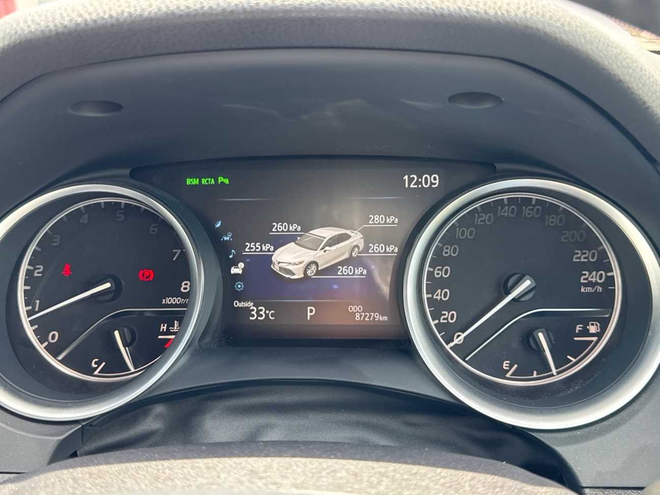 used 2019 Toyota Camry V 2.5