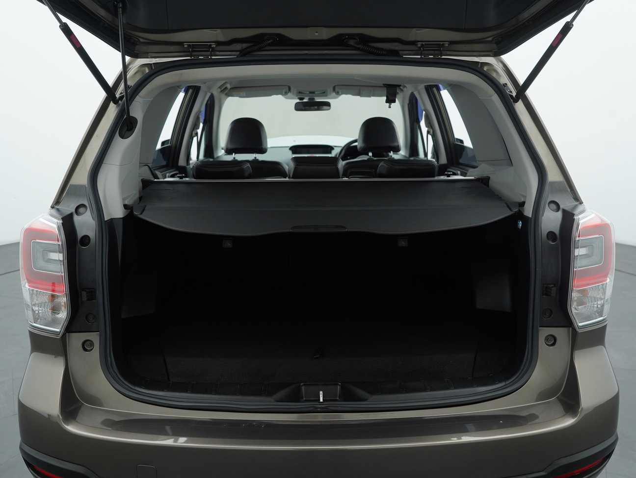 terpakai 2019 Subaru Forester P 2.0