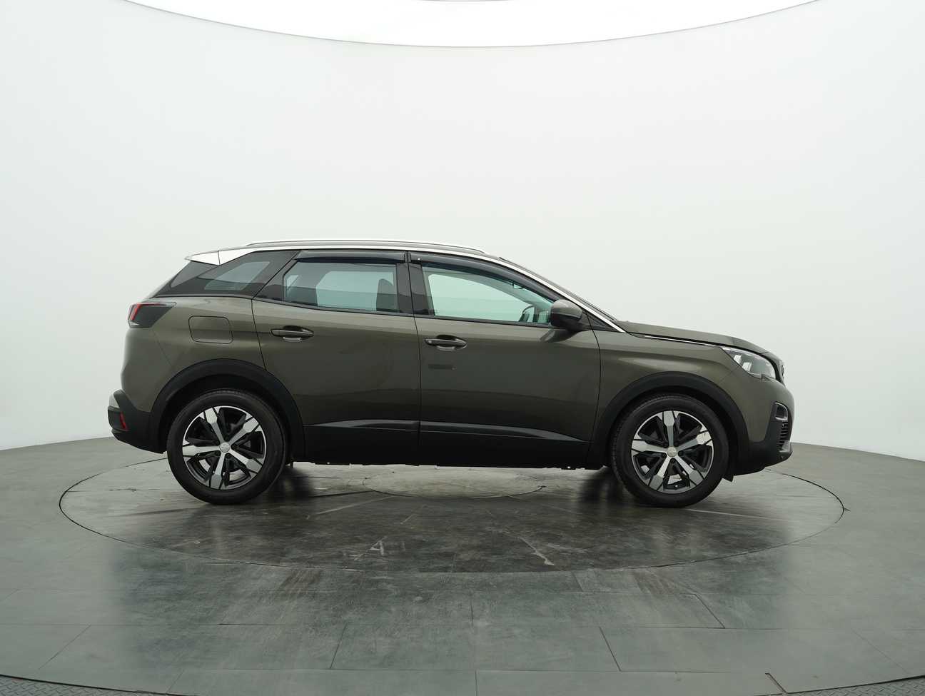 terpakai 2018 Peugeot 3008 THP Active 1.6