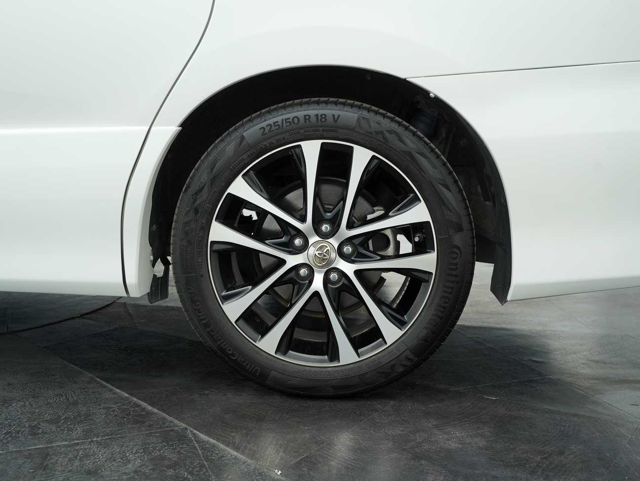 used 2014 Toyota Estima Aeras 2.4