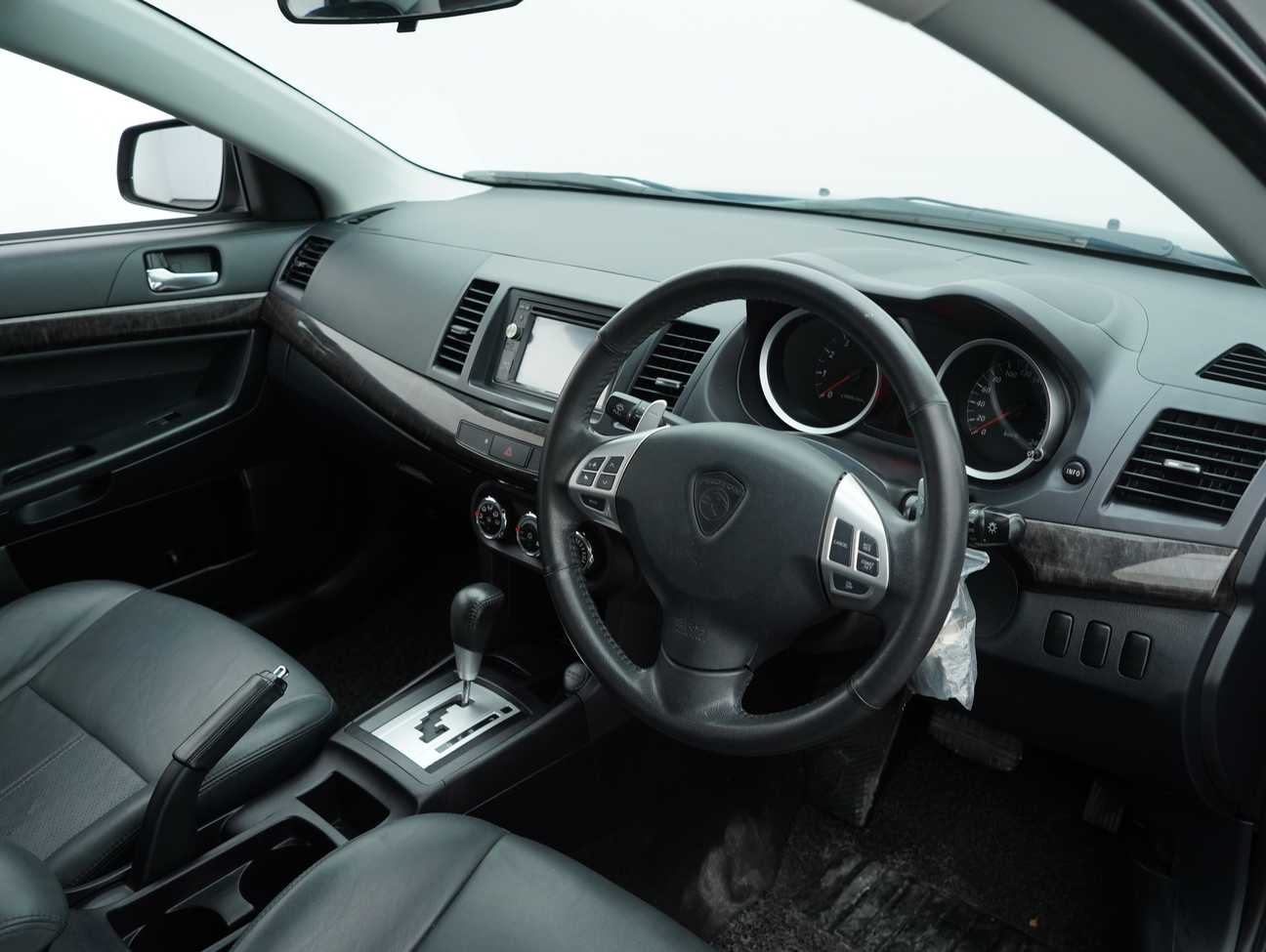 used 2013 Proton Inspira Premium 2.0