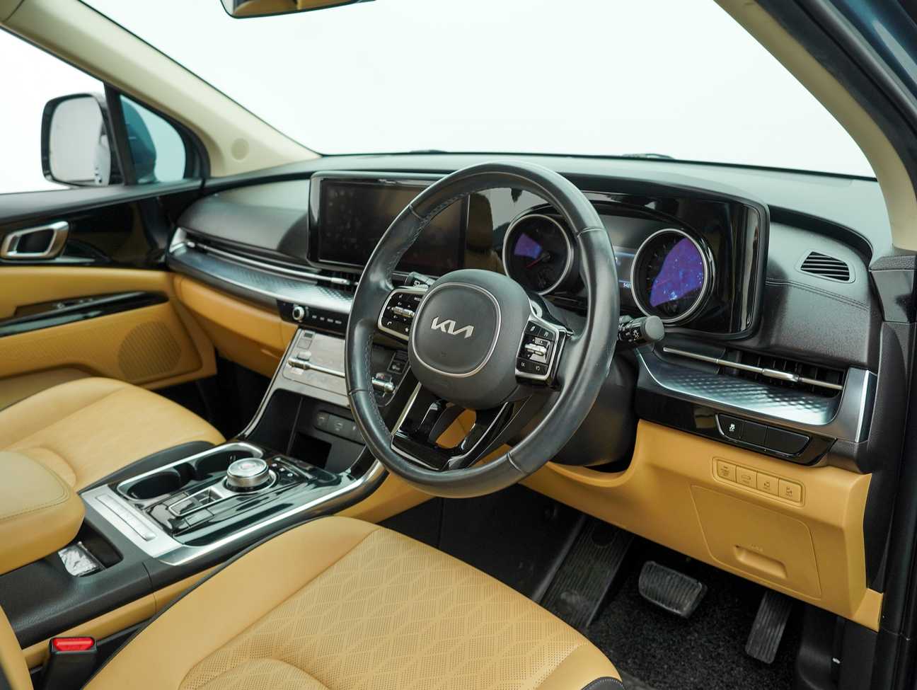 used 2022 Kia Carnival Mid 2.2