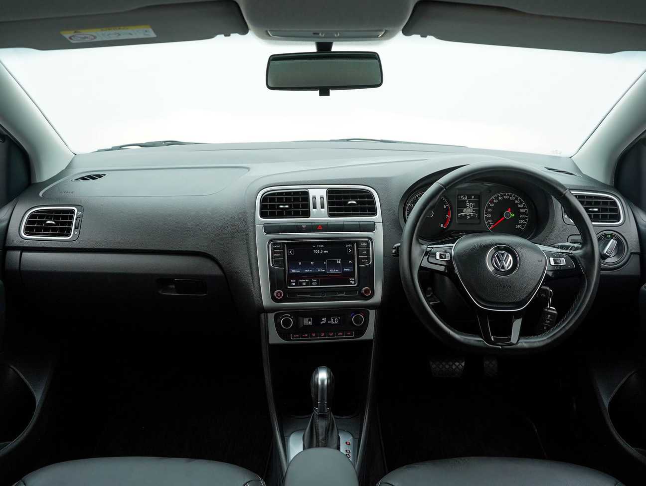 terpakai 2019 Volkswagen Polo Comfortline 1.6