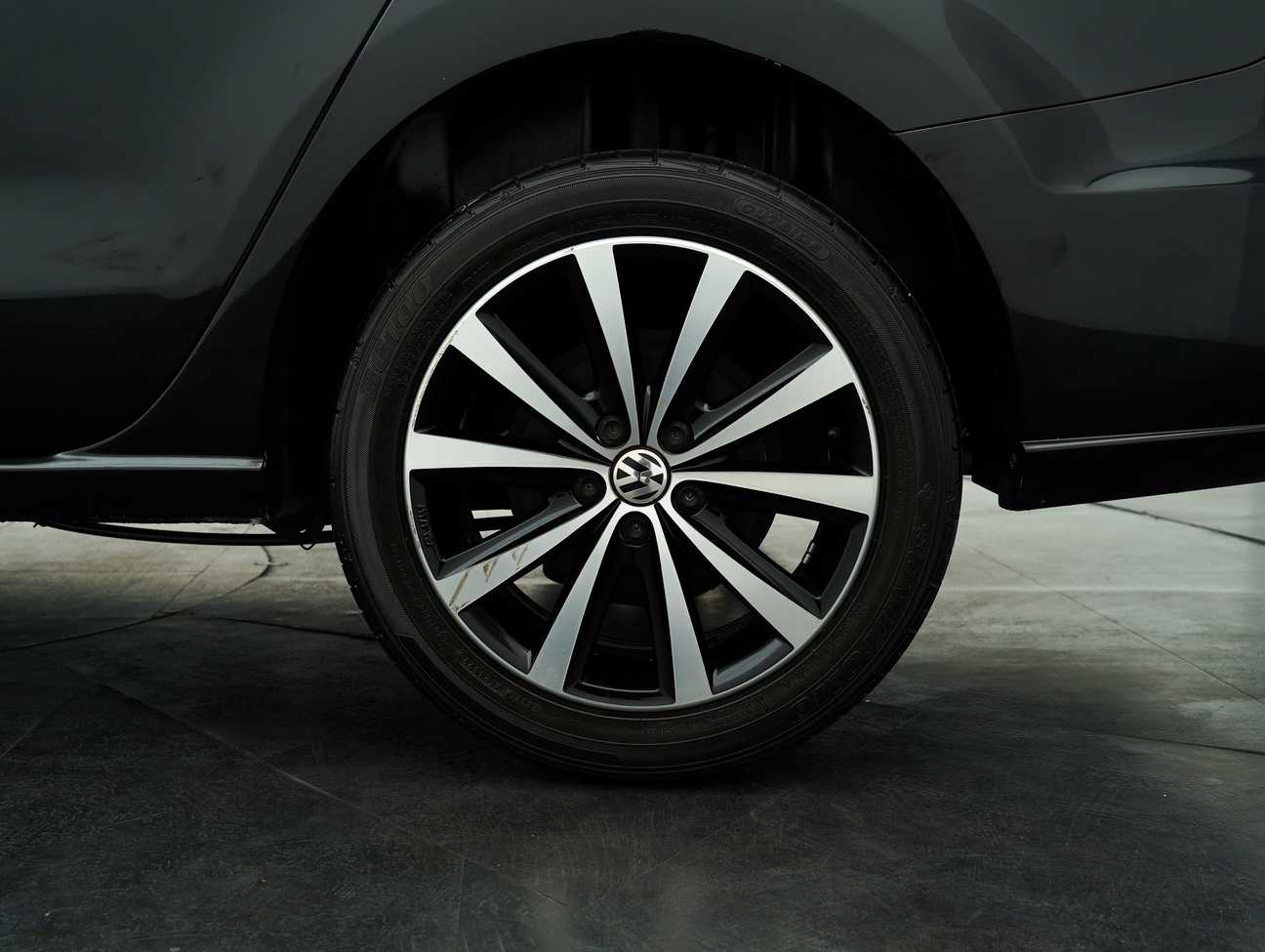 terpakai 2019 Volkswagen Vento TSI Highline 1.2