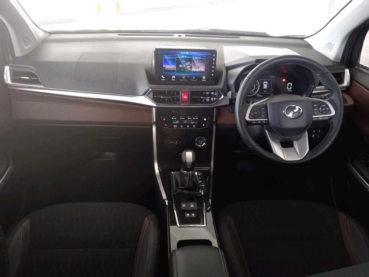 used 2025 Perodua Alza AV 1.5
