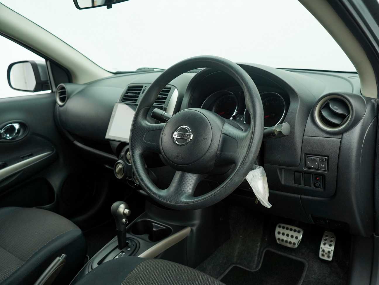 used 2014 Nissan Almera V 1.5