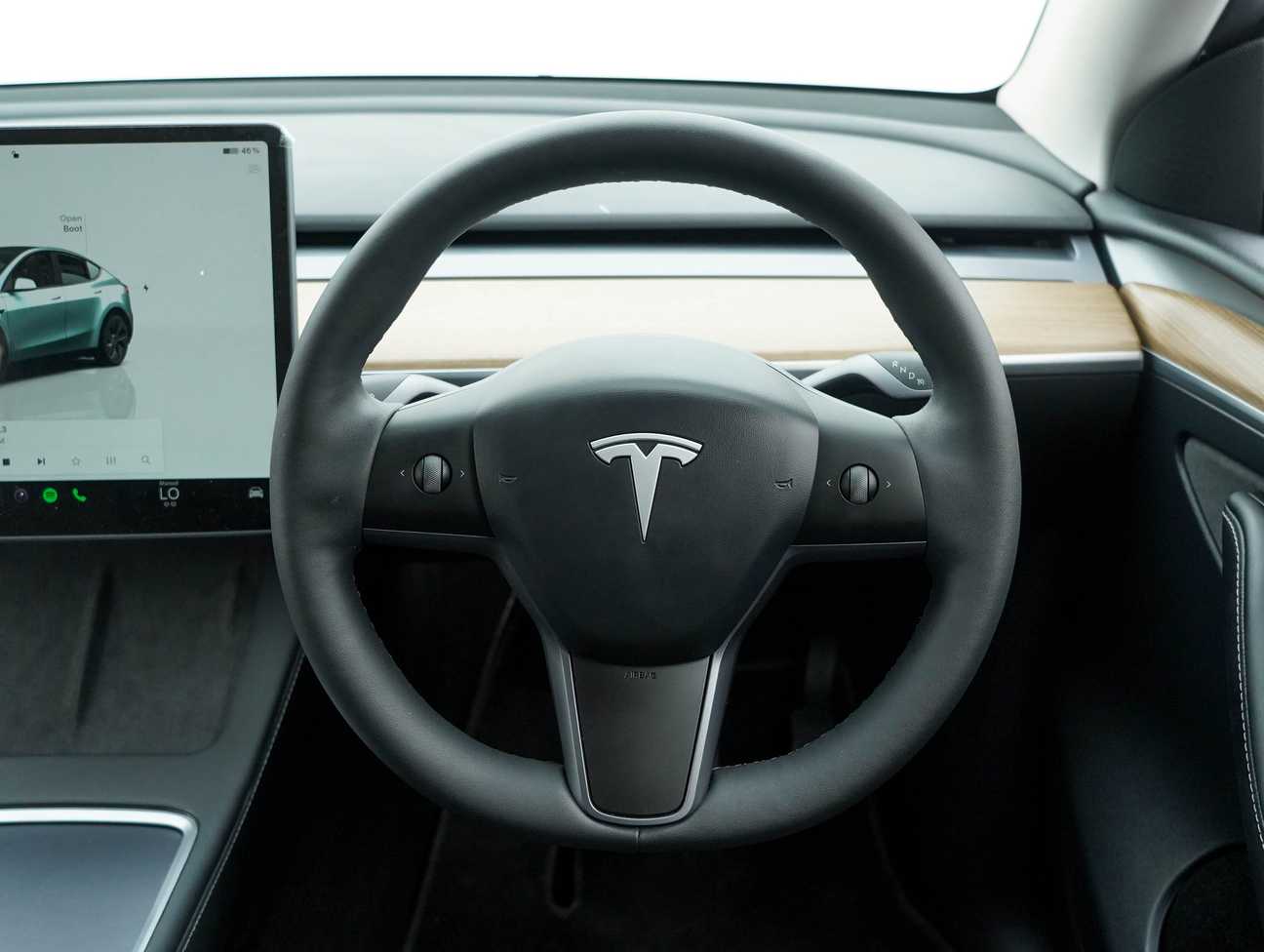 terpakai 2024 Tesla Model Y Standard Range 