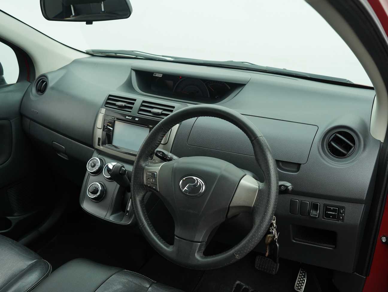 terpakai 2014 Perodua Alza Advance 1.5