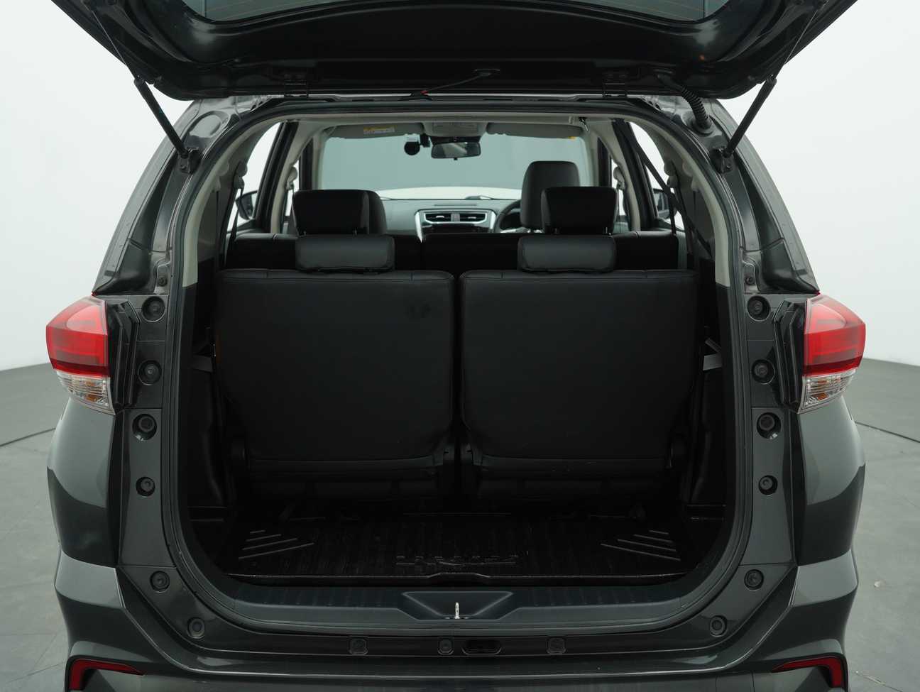 terpakai 2019 Perodua Aruz AV 1.5