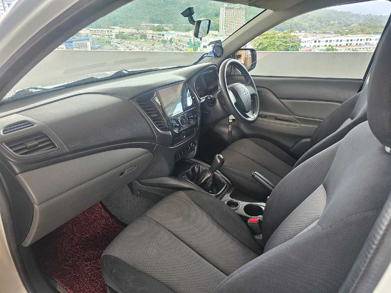 used 2016 Mitsubishi Triton Quest Dual Cab 2.5