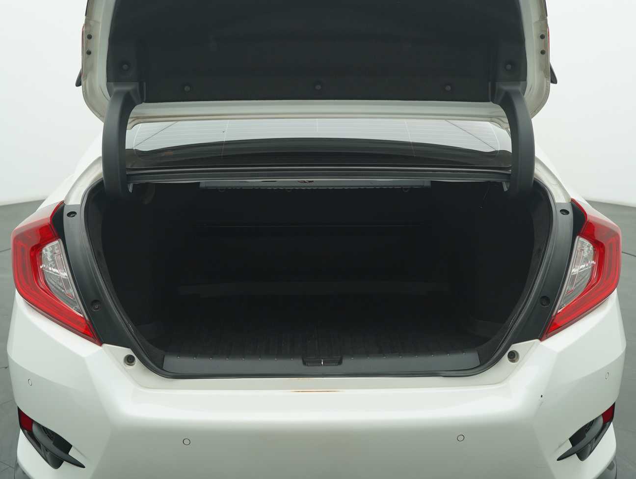 terpakai 2018 Honda Civic S i-VTEC 1.8