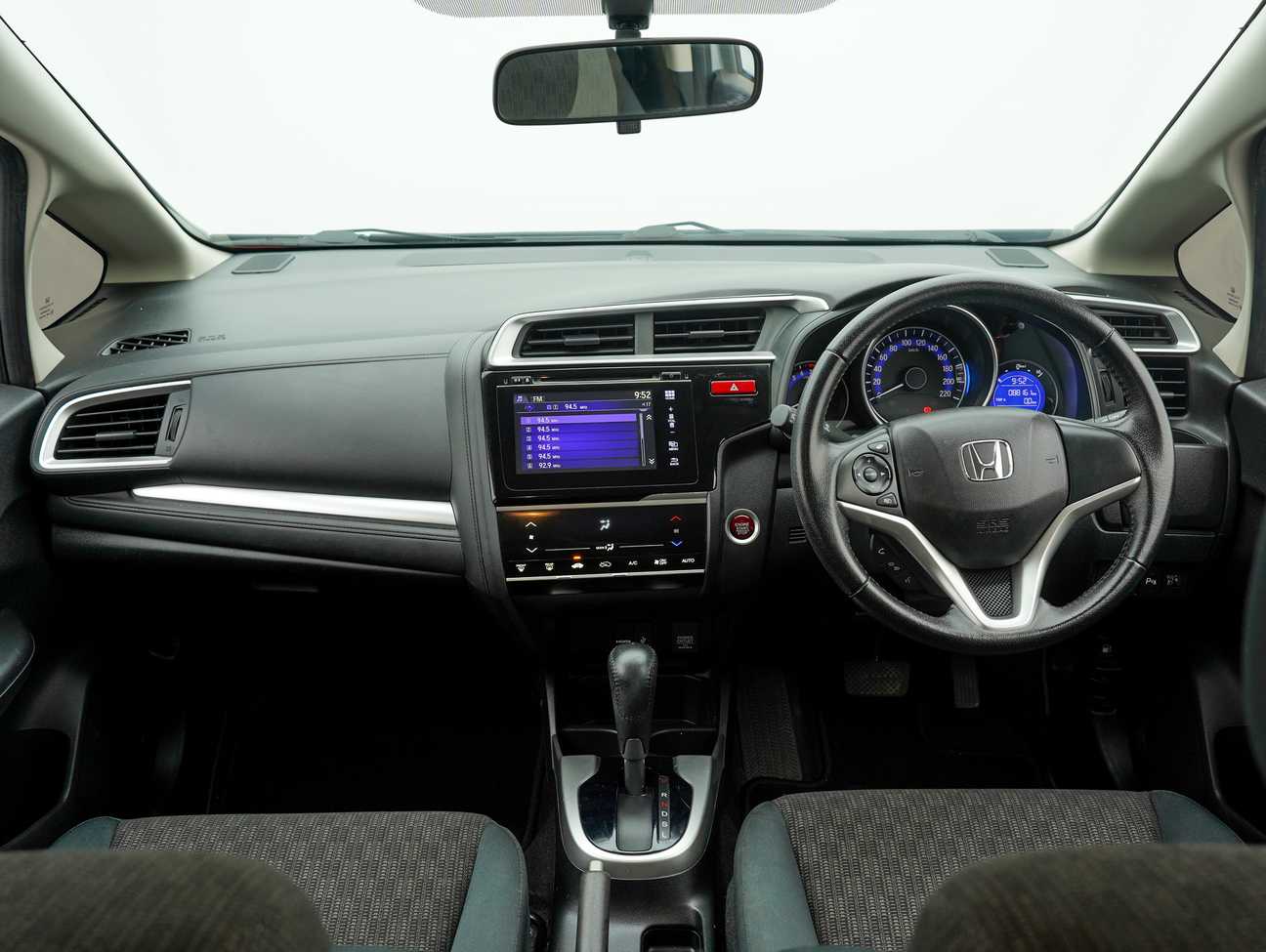 used 2016 Honda Jazz V 1.5