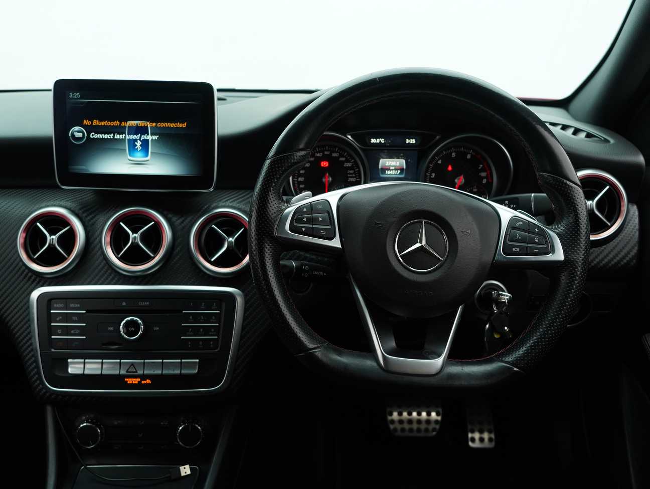 terpakai 2016 Mercedes-Benz A200  1.6