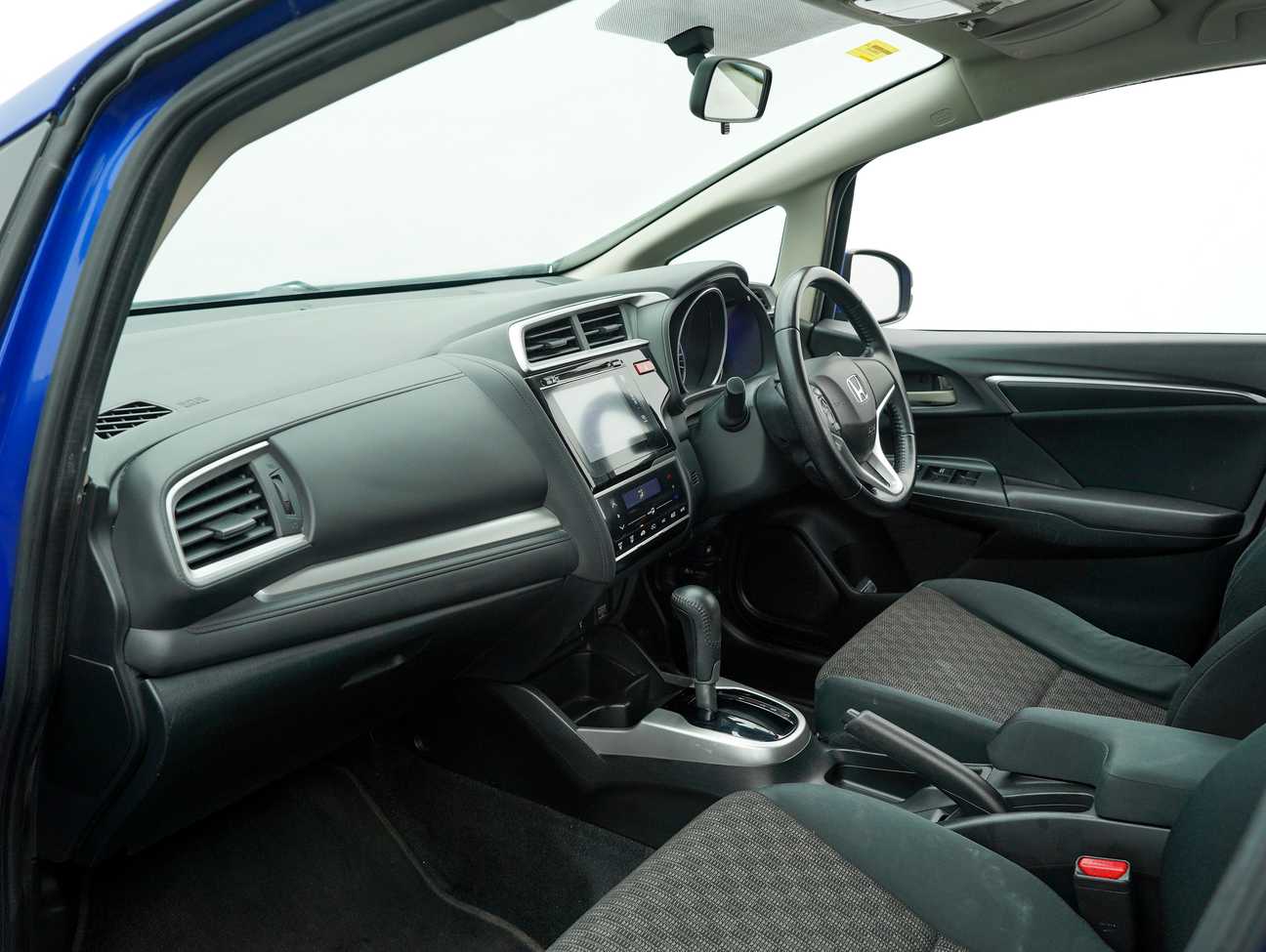 used 2014 Honda Jazz V 1.5