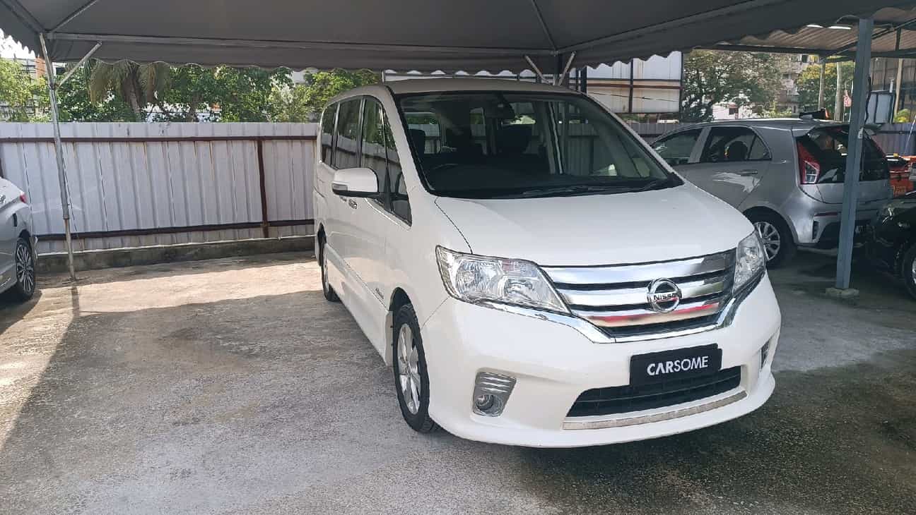 terpakai 2013 Nissan Serena S-Hybrid High-Way Star 2.0
