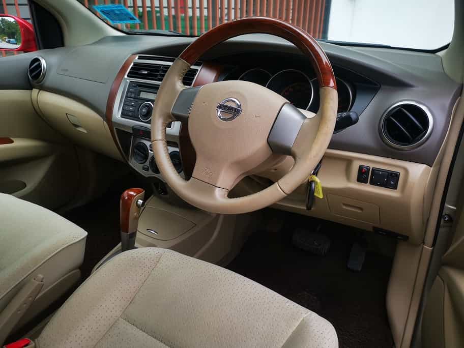 used 2009 Nissan GRAND LIVINA CLASSIC/COMFORT 1.8