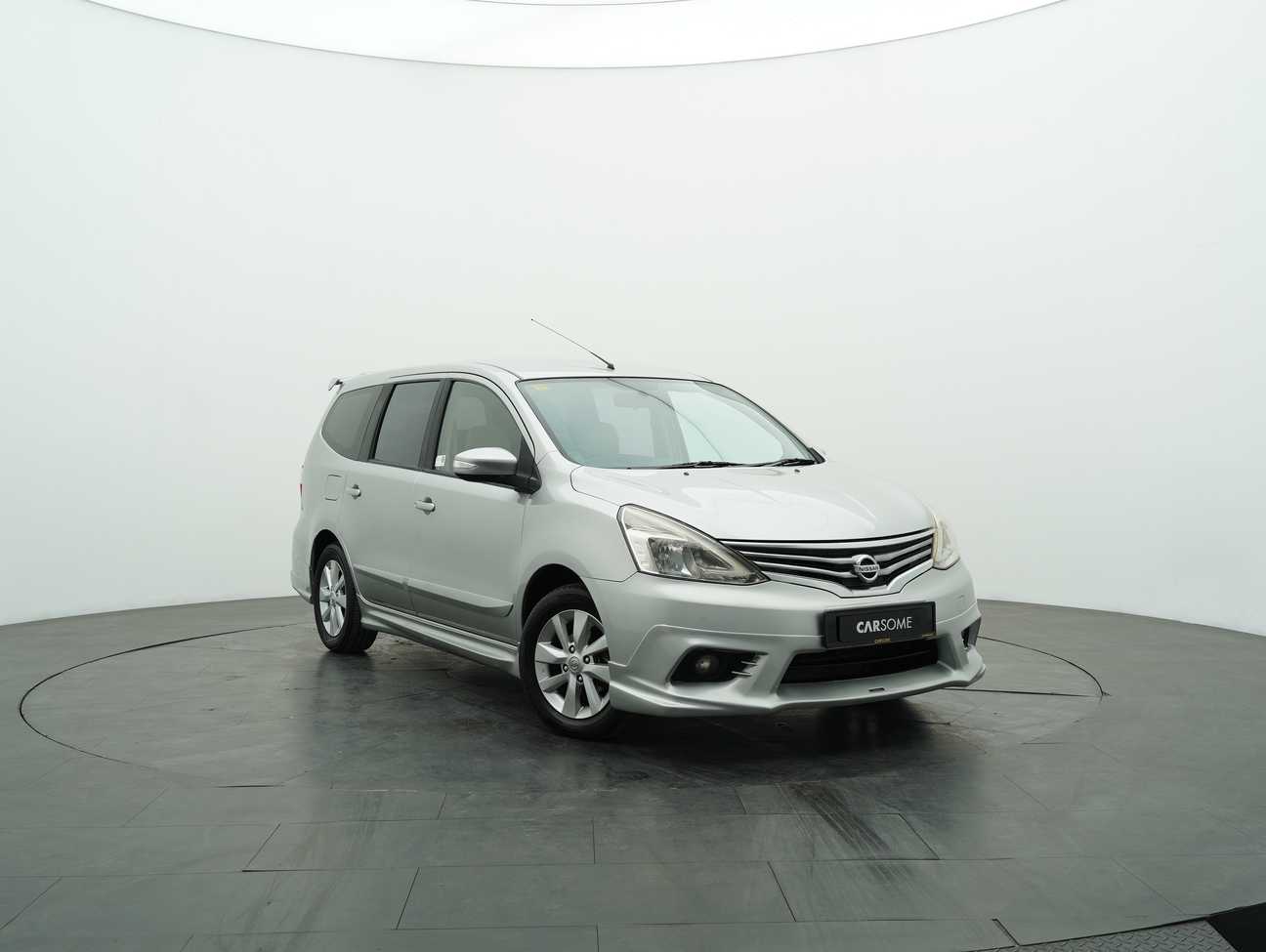 terpakai 2013 Nissan Grand Livina Comfort 1.8