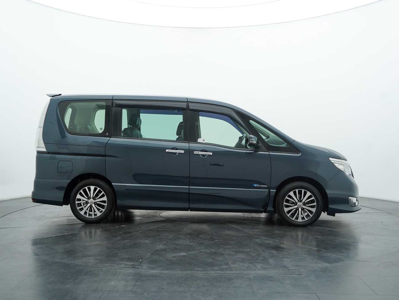 used 2015 Nissan Serena S-Hybrid High-Way Star 2.0