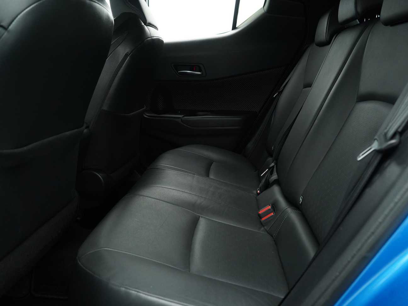 used 2018 Toyota C-HR  1.8