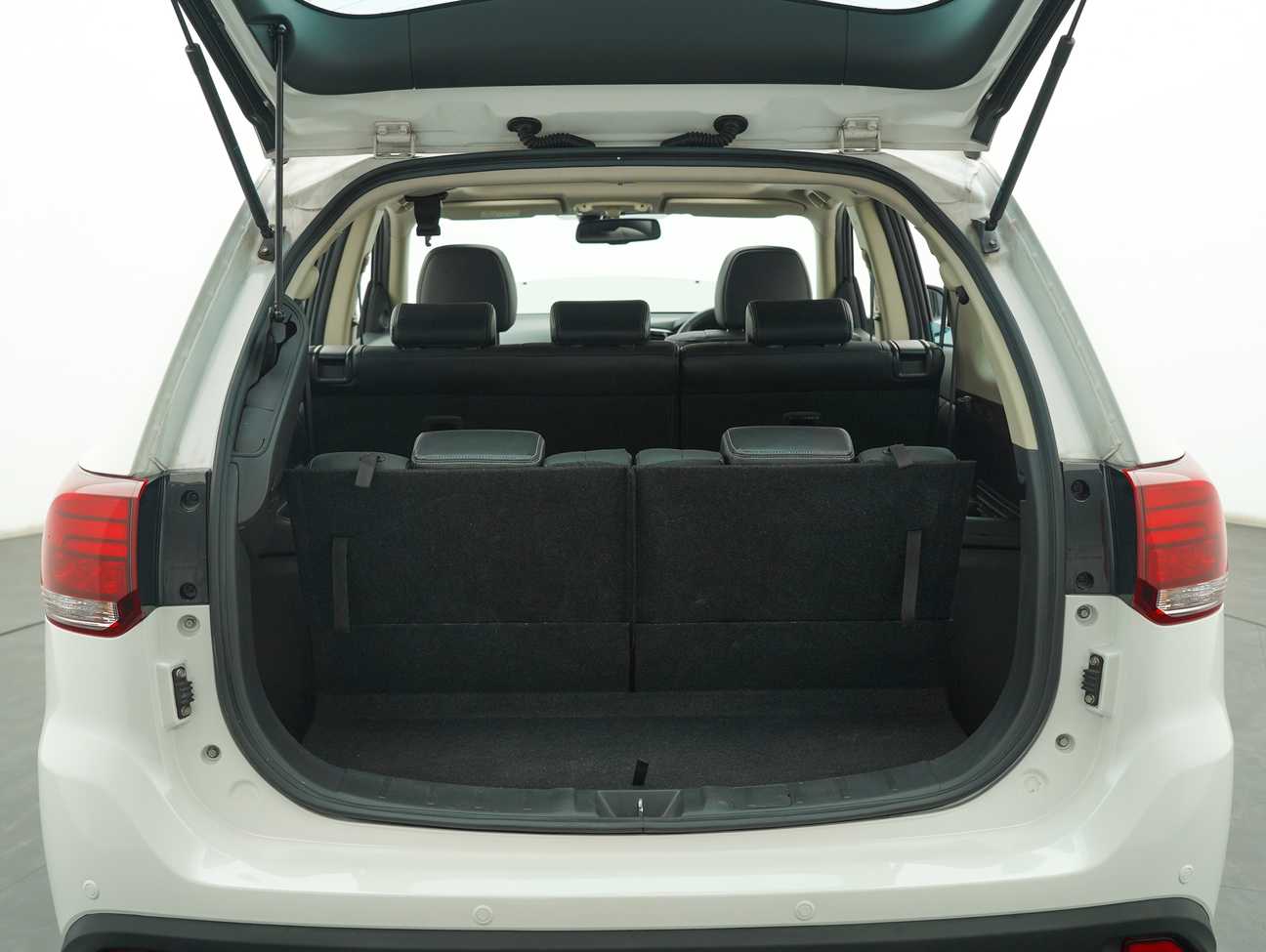 used 2016 Mitsubishi Outlander  2.4