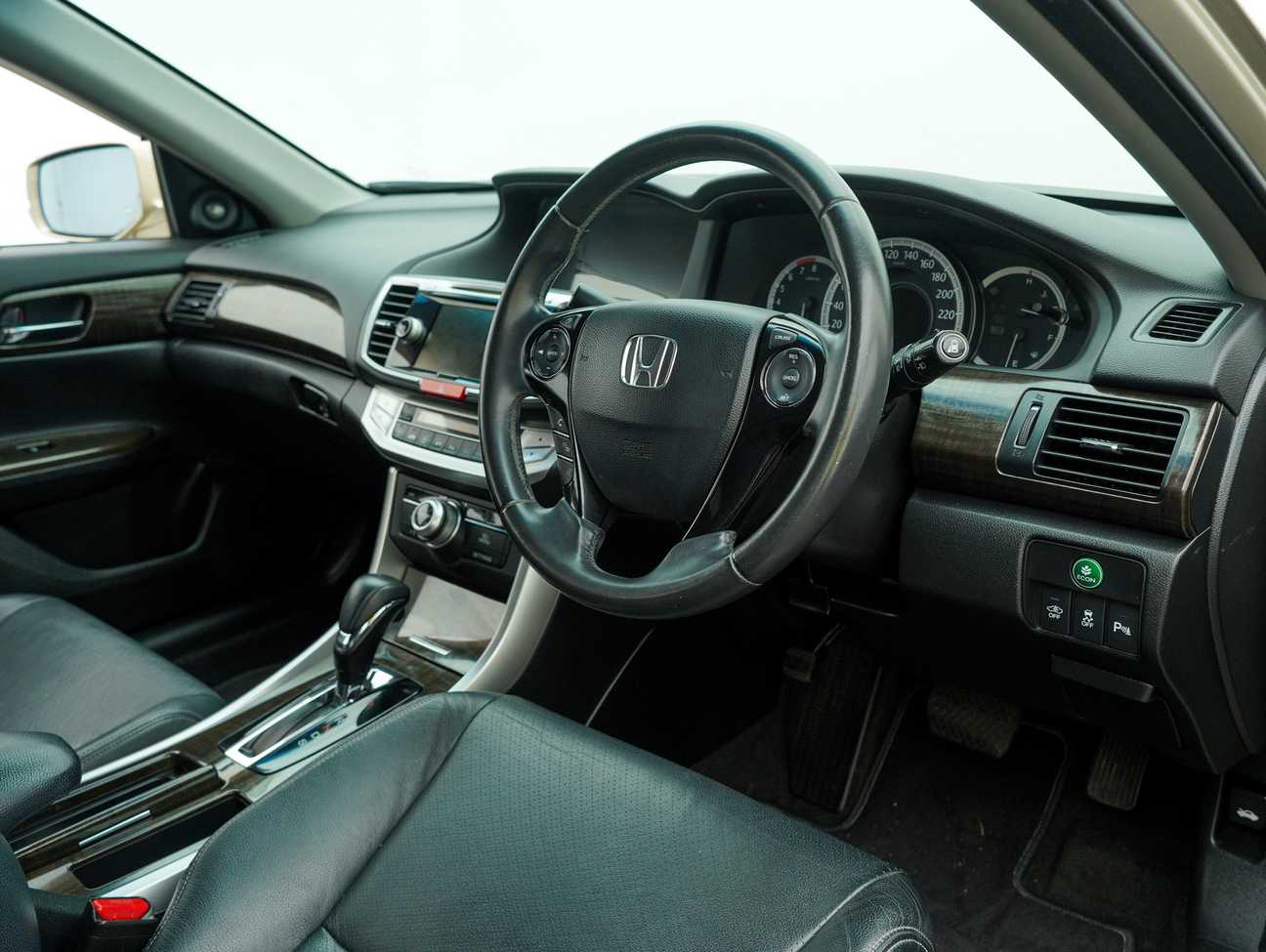 used 2014 Honda Accord VTi-L 2.4