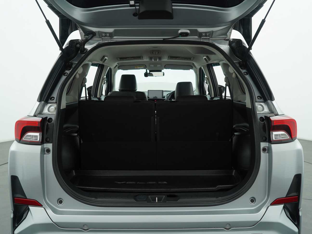 terpakai 2023 Toyota Veloz  1.5